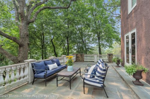 50 Hooper Ave, Atlantic Highlands NJ  07716-1537 exterior