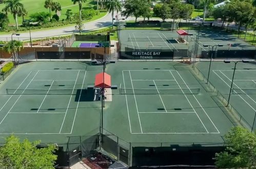 10498 Smokehouse Bay Dr, Naples FL  50101-4746 exterior