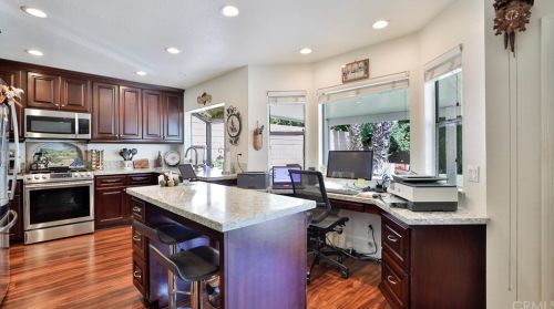 2032 Coolcrest Ave, Upland CA 91784-1242 exterior