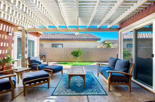 67761 Rio Vista Dr, Cathedral City CA  92234-8636 exterior