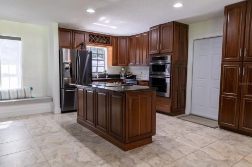 10709 Dixon Dr, Riverview FL  33579-7407 exterior