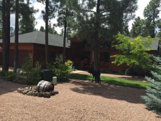 513 Redwood Ln, Pinetop, AZ 85935-7192