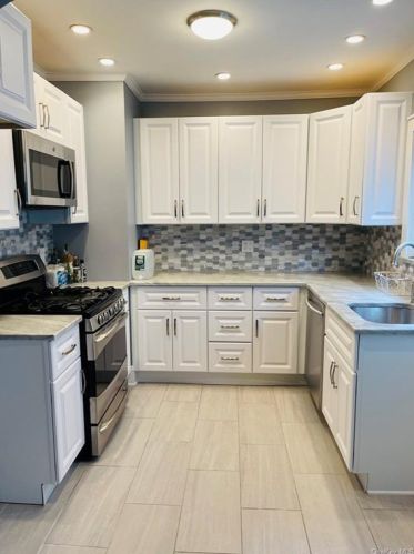 161 Hillcrest Rd, Mount Vernon NY  10552-1510 exterior