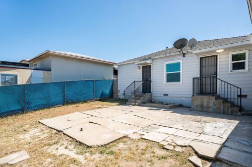 5966 Linnet St, San Diego CA 92114-4122 exterior