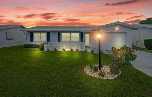 1914 12th Ave, Boynton Beach, FL 33426-5456