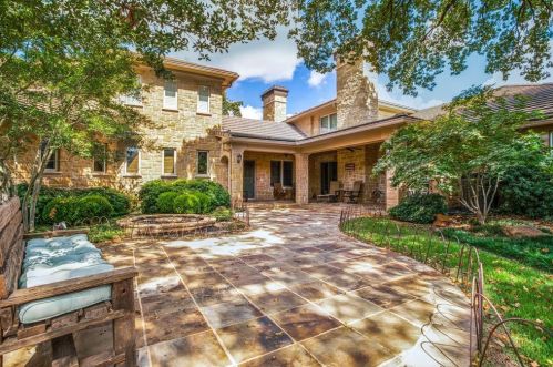 1111 Pebble Beach Dr, Midlothian TX  76063-2645 exterior