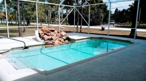 6910 Royal Palm Beach Blvd, West Palm Beach FL  33412-1860 exterior