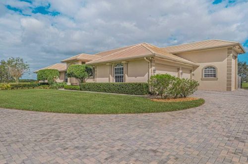 5855 Saddlebrook Ln, Palm City, FL 34990-6118