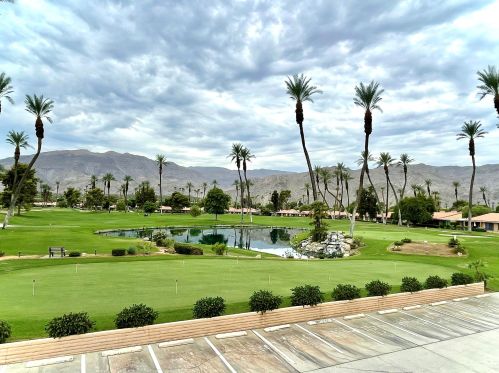 16 La Cerra Cir, Rancho Mirage, CA 92270-3808