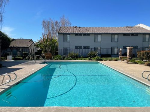 3909 Dale Rd, Modesto CA  95356-0261 exterior