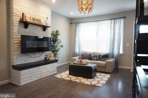 2012 Mckean St, Philadelphia PA  19145-2827 exterior