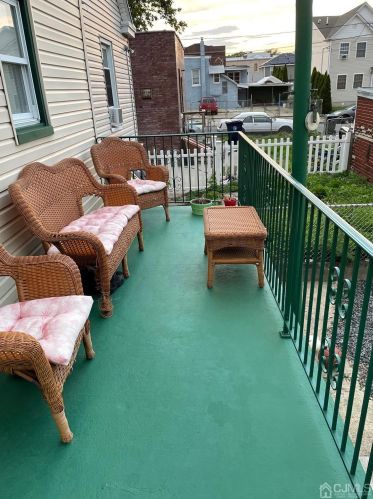 398 Lawrence St, Perth Amboy NJ  08861-2132 exterior