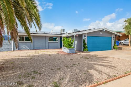 8327 Camarillo Dr, Tucson, AZ 85730-2611
