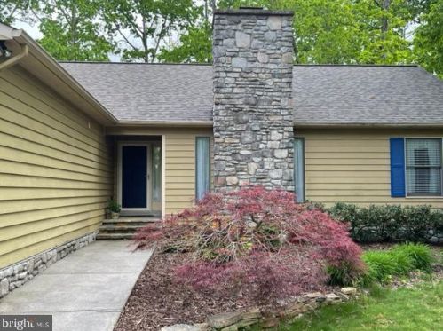 325 Liberty Blvd, Locust Grove, VA 22508-5147