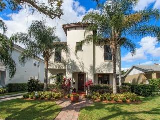 1223 Yale St, Orlando, FL 32804-5753