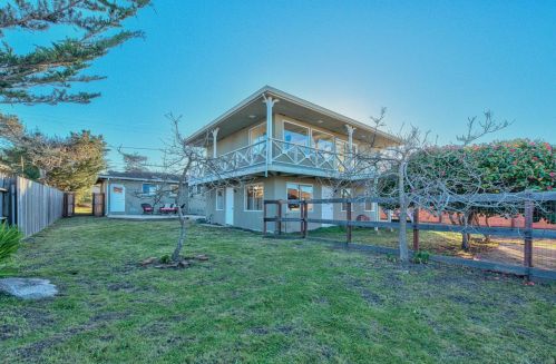 1248 Shell Ave, Del Monte Park, CA 93950-2040