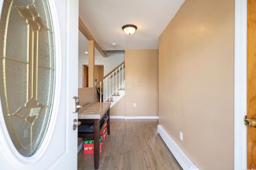 112 Bedell St, Babylon, NY 11704-5008