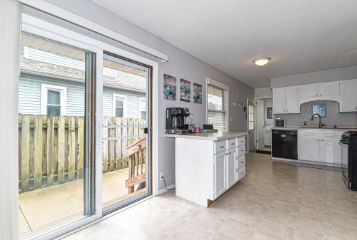 933 101, Milwaukee WI 53214-2513 exterior