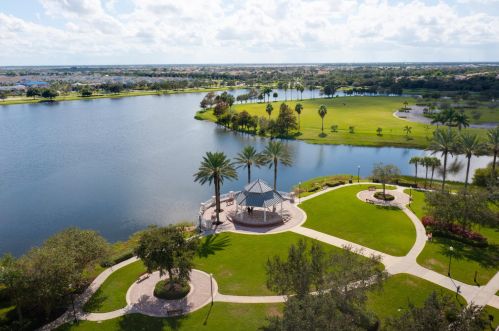 12170 Bennington Cir, Port Saint Lucie FL  34987-2703 exterior