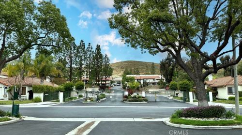 854 Congressional Rd, Simi Valley CA 93065-6613 exterior