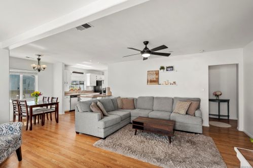 5970 Nagel St, La Mesa, CA 91942-3105