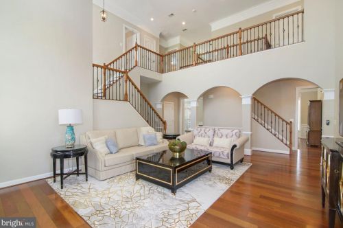 19372 Ml Dm Pl, Leesburg VA 20176-1637 exterior