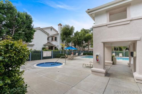 13503 Jadestone Way, San Diego CA 92130-2819 exterior