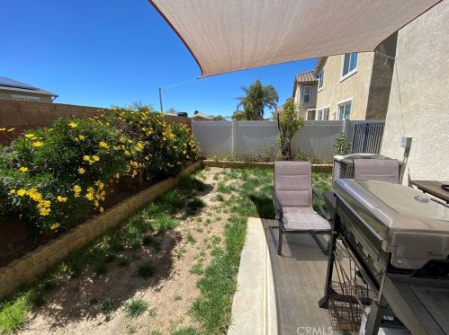 1323 Burdock St, Beaumont CA  92223-8301 exterior