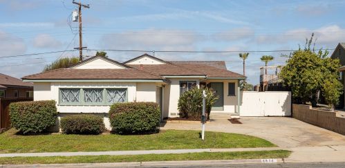 6914 Glenroy St, San Diego, CA 92120-1841