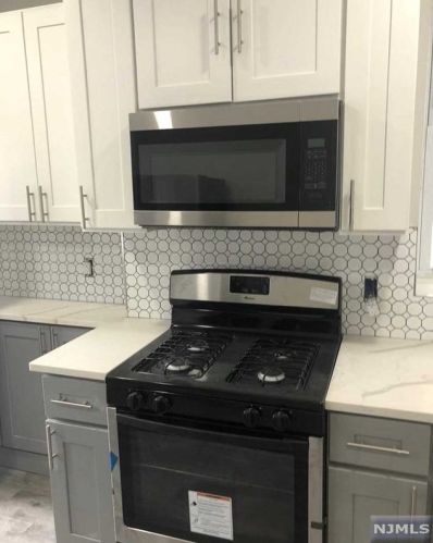 27 Lindsley Pl, East Orange NJ  07018-1109 exterior