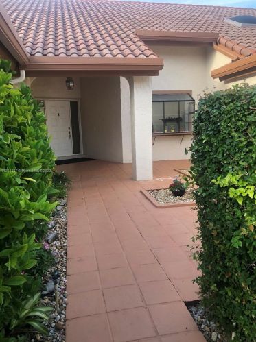 23375 Water Cir, Boca Raton, FL 33486-8542