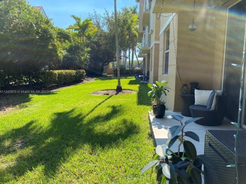 649 Sheridan St, Dania Beach FL  33004-4608 exterior