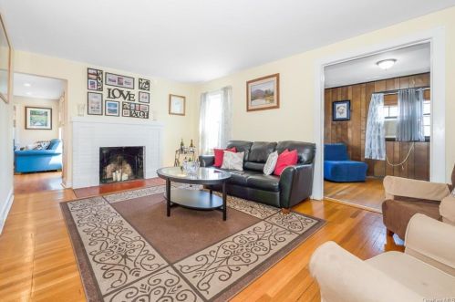 3 Marquand Pl, New Rochelle, NY 10803-2106