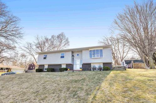 331 Skyline Blvd, Green Bay WI  54302-3335 exterior