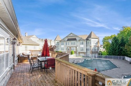3402 Cedar Village Blvd, East Brunswick NJ  08816-1392 exterior