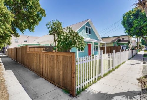803 9th St, Long Beach CA  90813-4709 exterior