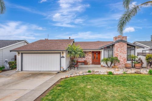 3364 Hoiting Dr, San Jose, CA 95148-2170