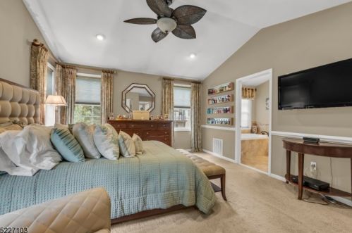 16 Greenwich Ct, Mount Olive NJ  07828-2452 exterior