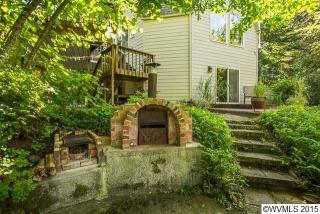 39385 River Dr, Lebanon, OR 97355-8915