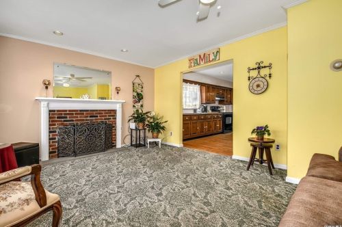 50 Polk Ave, Elwood NY  11731-1143 exterior