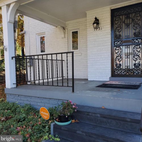 1731 Evarts St, Washington, DC 20018-2029