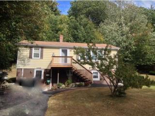 559 6th St, Dover, NH 03820-5907