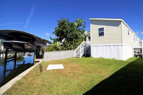 36 Emily Ln, Fort Myers Beach, FL 33931-2933
