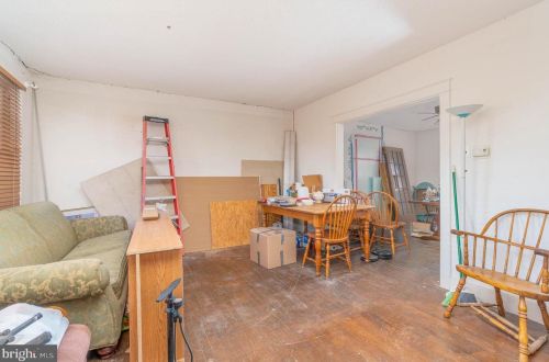 818 Ocean Ave, Lancaster, PA 17603-5068