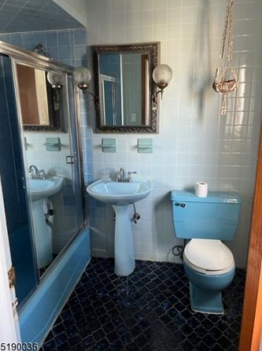 1601 82nd St, North Bergen, NJ 07047-4219