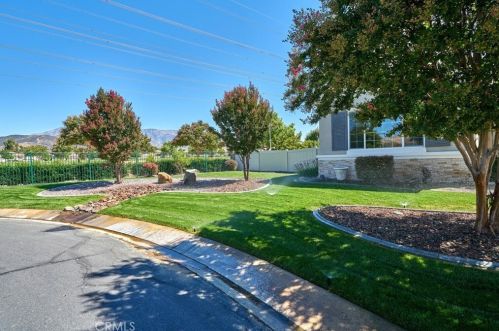 1594 Tanglewood Ct, Beaumont CA  92223-8540 exterior