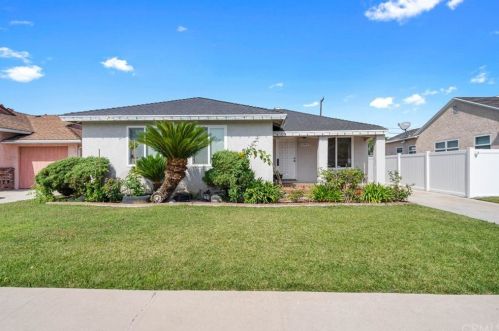 15303 Kornblum Ave, Lawndale, CA 90260-2444