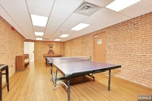 3402 Rio Vista Dr, Mahwah NJ  07430-4005 exterior