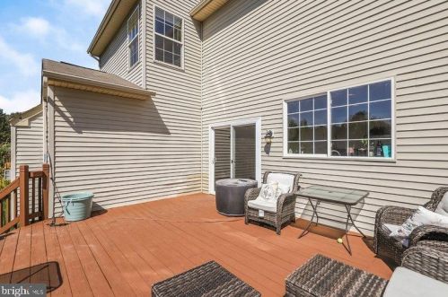 117 Alpine Dr, Leesburg VA  20175-6126 exterior