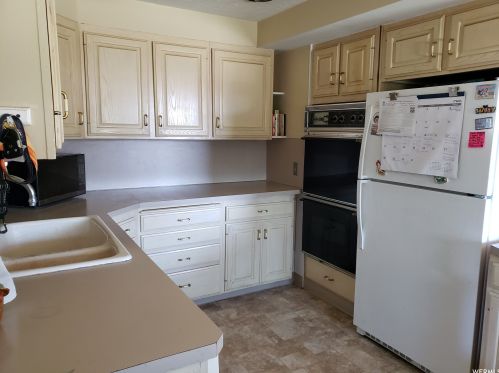 267 600, Clearfield, UT 84015-4019